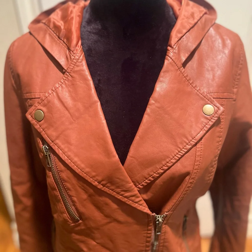 TOBI Vegan Faux Leather Hooded Motorcycle Moto‎ Zippered Brown Jacket Size Small